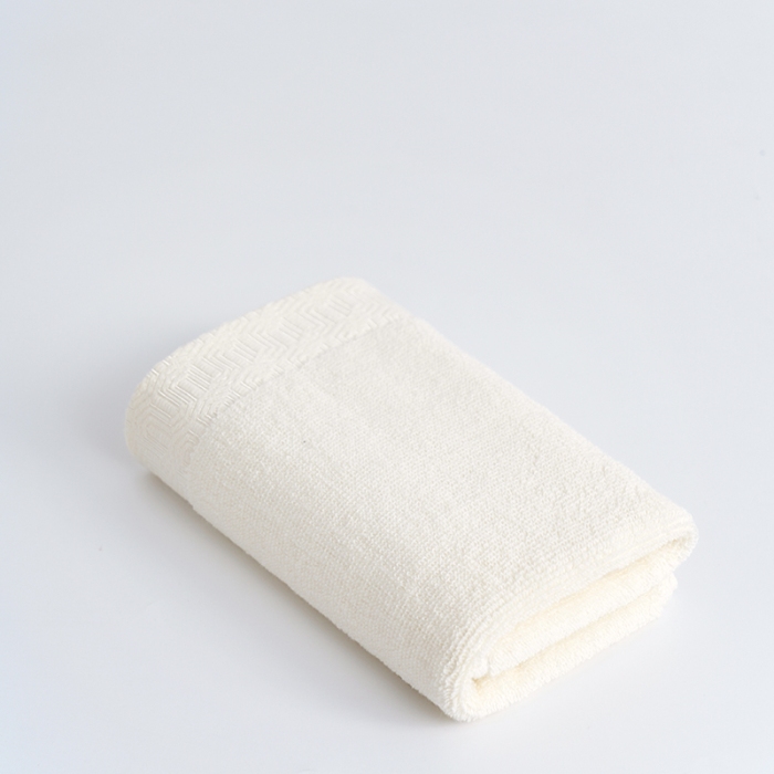 91家纺网 家纺一手货源 找家纺 朴尔家纺-毛巾被 2024新款全棉32股酒店风迷宫格加厚毛巾浴巾组合 毛巾迷宫格奶油白35*75cm