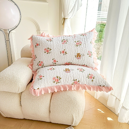 91家纺网 家纺一手货源 找家纺 漫布云2025春夏A类母婴级双层纱棉麻夹棉枕套一对泡泡纱泡泡棉全棉磨毛纯棉水洗棉夹棉花边枕套一对 