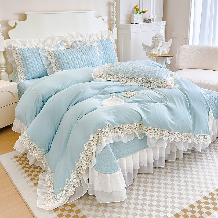 91家纺网 家纺一手货源 找家纺 A类糯小棉法式蕾丝雪纺床盖四件套 亲肤云朵棉法式花边三件套爱丽丝系列