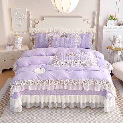 91家纺网 家纺一手货源 找家纺 A类糯小棉法式蕾丝雪纺床盖四件套 亲肤云朵棉法式花边三件套爱丽丝系列