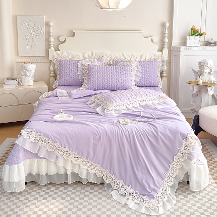 91家纺网 家纺一手货源 找家纺 A类糯小棉蕾丝雪纺床盖款夏被四件套 法式大花边三件套爱丽丝系列夏凉被空调被