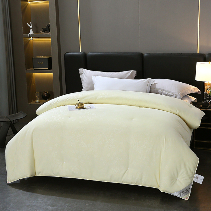 91家纺网 家纺一手货源 找家纺 恒鑫家纺 2025新款全棉提花蚕丝被 黄色