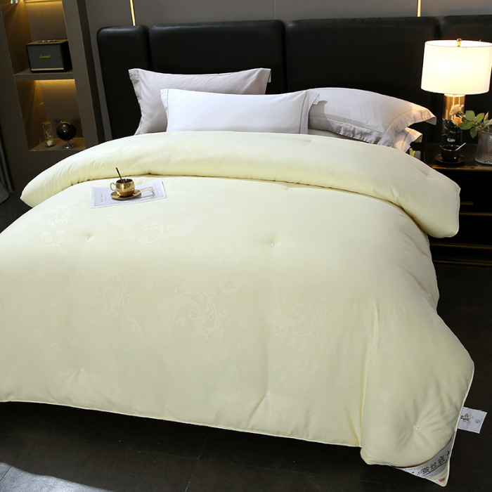 91家纺网 家纺一手货源 找家纺 恒鑫家纺 2025新款全棉提花蚕丝被 黄色