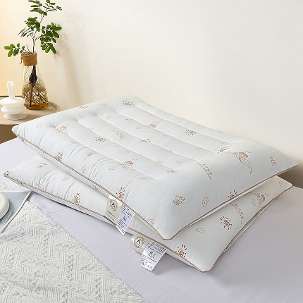 91家纺网 家纺一手货源 找家纺 兴丝露枕芯 暖芯羽丝枕 印花护颈枕 低枕 成人枕芯