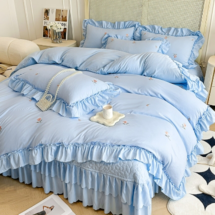 91家纺网 家纺一手货源 找家纺 2025小红书多巴胺ins风法式小香风糯小棉散点玫瑰床盖款四件套水洗棉纯棉全棉夏被四件套 