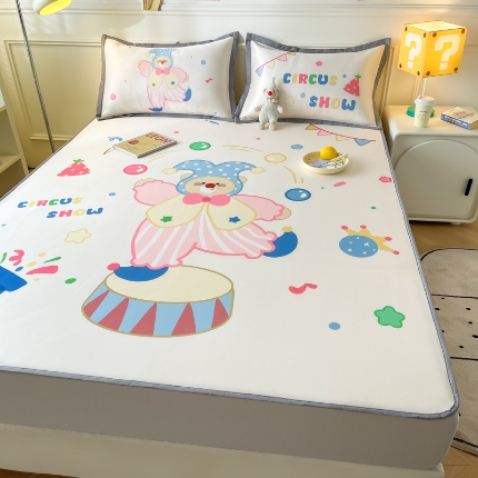 91家纺网 家纺一手货源 找家纺 九花鹿2024新款A类大版碳光冰丝凉席床笠款三件套四件套