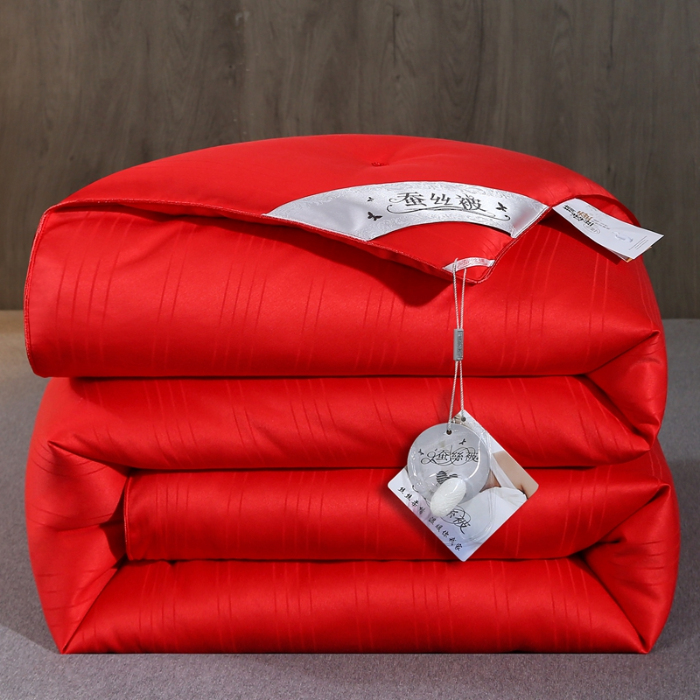 91家纺网 家纺一手货源 找家纺 恒鑫家纺 2025新款蚕丝被 大红
