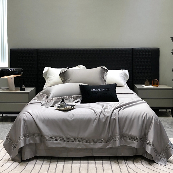 91家纺网 家纺一手货源 找家纺 （总）黑白森林2024款 100S支天丝棉镂空夏被天丝全棉夏凉被空调被