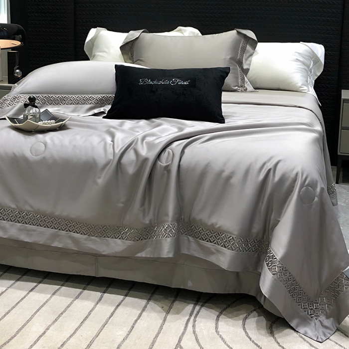 91家纺网 家纺一手货源 找家纺 （总）黑白森林2024款 100S支天丝棉镂空夏被天丝全棉夏凉被空调被