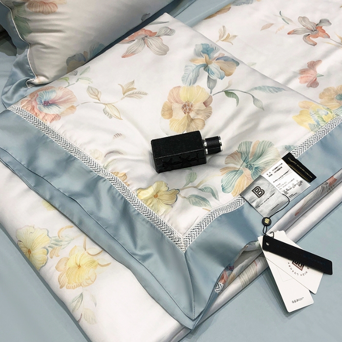 91家纺网 家纺一手货源 找家纺 （总）黑白森林2024款 60S支兰精天丝数码印花夏被