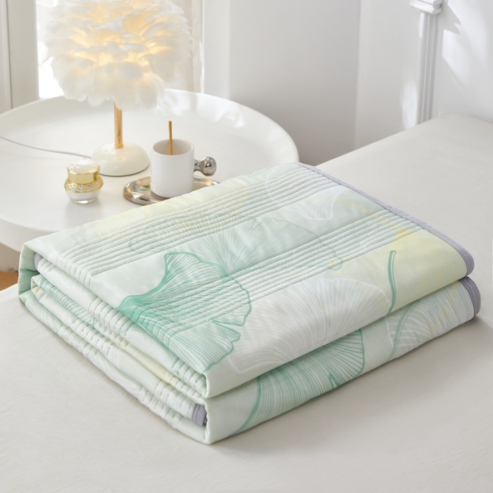 91家纺网 家纺一手货源 找家纺 牛魔王 2025新款冰丝凉感丝夏被 银杏叶