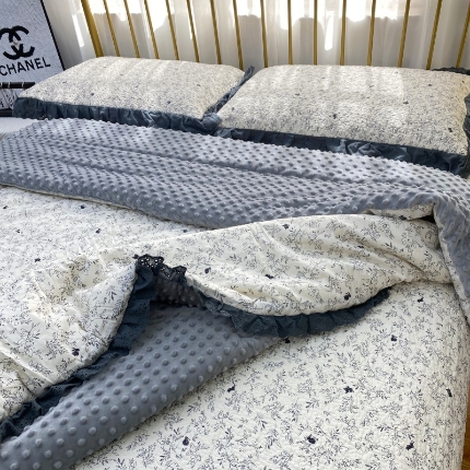 91家纺网 家纺一手货源 找家纺 （总）暖居 2024新款豆豆被砂洗棉花床盖四件套春秋单件豆豆绒被芯被褥可机洗