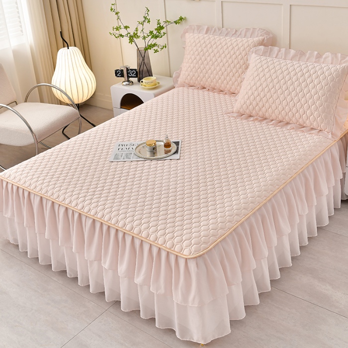 91家纺网 家纺一手货源 找家纺 民新家纺 2024新款凉感丝乳胶床裙凉席 足球花-香妃粉