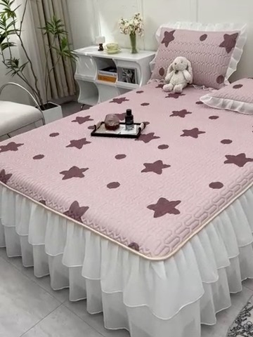 91家纺网 家纺一手货源 找家纺 民新家纺 2024新款凉感丝乳胶床裙凉席 小星星-豆沙