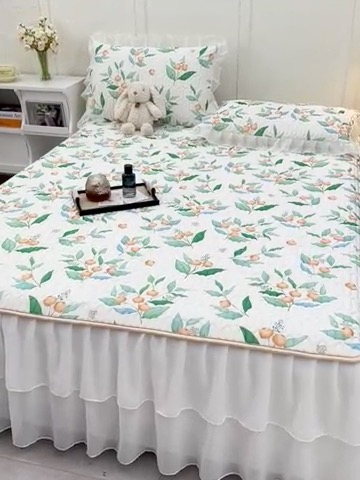 91家纺网 家纺一手货源 找家纺 民新家纺 2024新款凉感丝乳胶床裙凉席 硕果累累