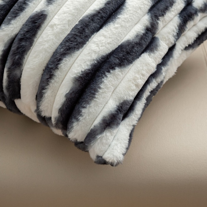 91家纺网 家纺一手货源 找家纺 （总）外贸出口单面仿兔毛绒抱枕