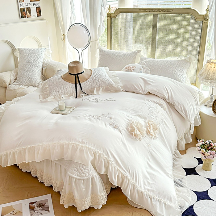 91家纺网 家纺一手货源 找家纺 2025韩版法式公主风水洗棉立体花绣花床盖款四件套蕾丝床盖款三件套