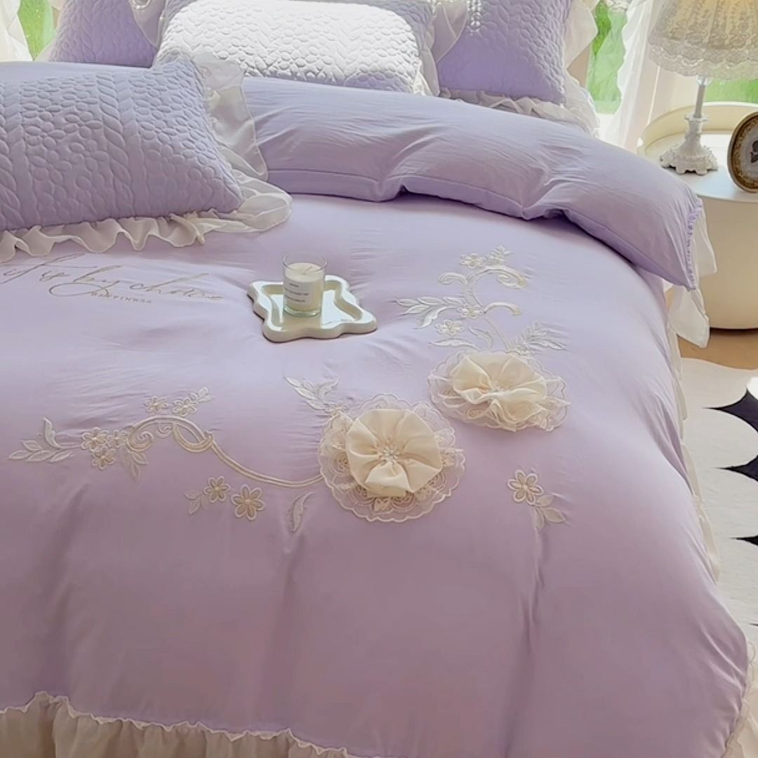 91家纺网 家纺一手货源 找家纺 2025韩版法式公主风水洗棉立体花绣花床盖款四件套蕾丝床盖款三件套
