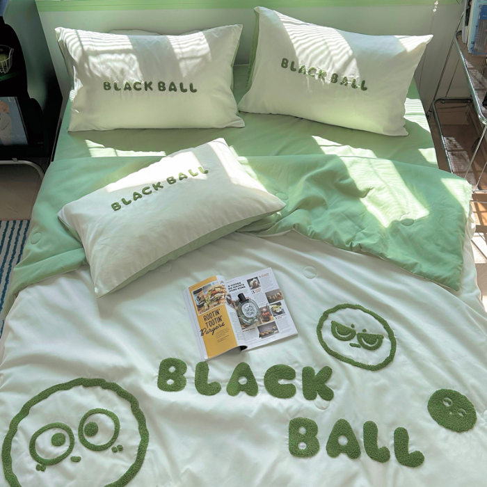 91家纺网 家纺一手货源 找家纺 （总）眠帛 2024新款A类水洗棉毛巾绣夏被四件套—精灵系列