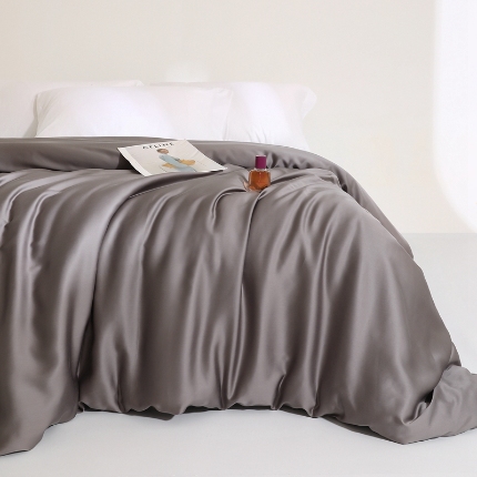 91家纺网 家纺一手货源 找家纺 2024夏 天丝单件被套三件套100%兰精天丝被套枕套组合