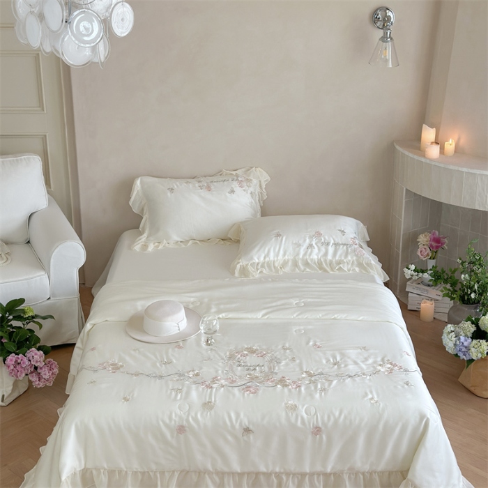 91家纺网 家纺一手货源 找家纺 MIU缪家居  2024新款80支兰精天丝夏被四件套-浪漫主义 白