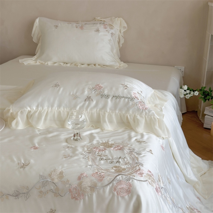 91家纺网 家纺一手货源 找家纺 MIU缪家居  2024新款80支兰精天丝夏被四件套-浪漫主义 白