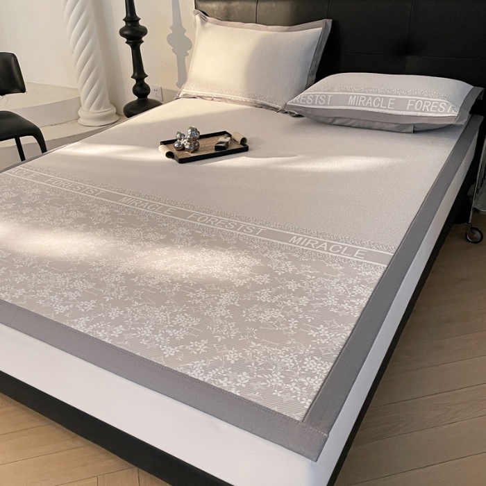 91家纺网 家纺一手货源 找家纺 凯罗 2024新款凉感提花冰丝床席三件套 简约生活--灰