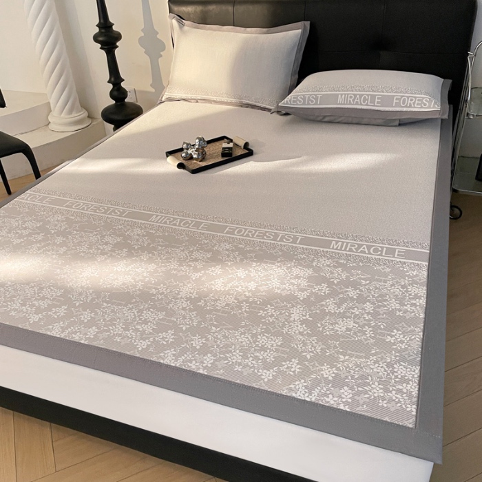 91家纺网 家纺一手货源 找家纺 凯罗 2024新款凉感提花冰丝床席三件套 简约生活--灰