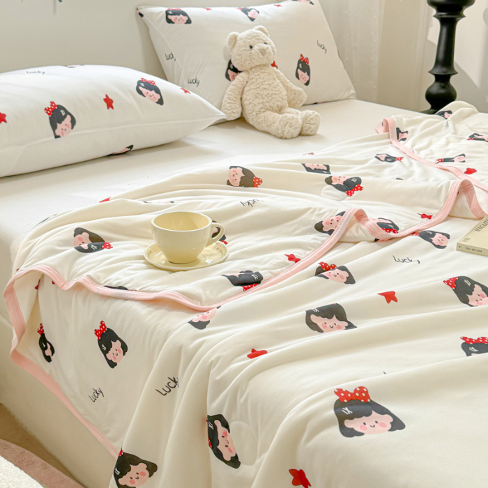 91家纺网 家纺一手货源 找家纺 葡萄家 2024新款A类母婴级大豆纤维牛奶丝针织棉夏凉被 可爱丸子