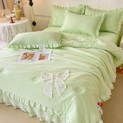 91家纺网 家纺一手货源 找家纺 （总）2025韩版少女心法式公主风水洗棉蕾丝花边夏被床盖款四件套泡泡棉小竺棉凉蝴蝶结夏被床盖款四件套