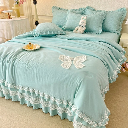 91家纺网 家纺一手货源 找家纺 （总）2025韩版少女心法式公主风水洗棉蕾丝花边夏被床盖款四件套泡泡棉小竺棉凉蝴蝶结夏被床盖款四件套