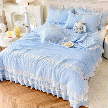 91家纺网 家纺一手货源 找家纺 苏米娜2024韩版少女心法式公主风水洗棉蕾丝花边绣花夏被床盖款四件套泡泡棉小竺棉凉感丝夏被床盖款四件套 