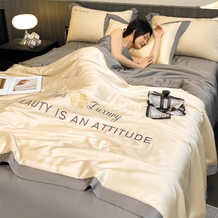 91家纺网 家纺一手货源 找家纺 （总）绘萱家居 2025爆款绣花水洗天丝夏被四件套水洗真丝夏被冰丝夏凉被空调被-永恒