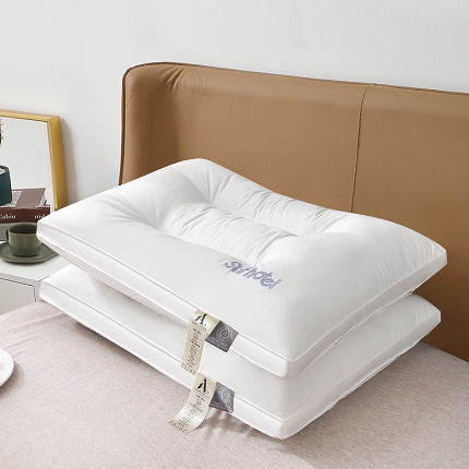 91家纺网 家纺一手货源 找家纺 全棉酒店枕 全棉羽丝枕 全棉护颈枕 健康护颈保健枕  全棉酒店羽丝护颈枕芯