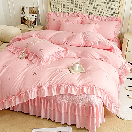 91家纺网 家纺一手货源 找家纺 （总）2025小红书多巴胺ins风法式小香风糯小棉散点玫瑰床盖款四件套水洗棉纯棉全棉夏被四件套