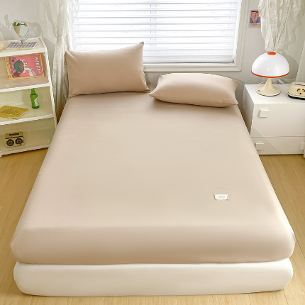 91家纺网 家纺一手货源 找家纺 （总）莎臣豹 2025新款纯色原棉无印风单品床笠和床笠三件套