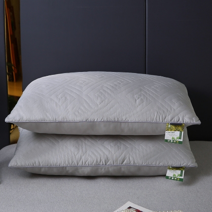 （总）浩宇家纺 艾草希尔顿大豆枕芯出口跨境枕头绗缝单人羽丝绒
