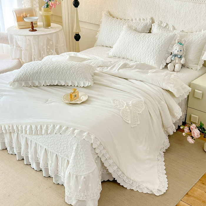 91家纺网 家纺一手货源 找家纺 （总）2025韩版少女心法式公主风水洗棉蕾丝花边夏被床盖款四件套泡泡棉小竺棉凉蝴蝶结夏被床盖款四件套 