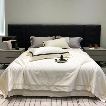 91家纺网 家纺一手货源 找家纺 （总）黑白森林2024款 高支天丝棉提花系列夏被空调被夏凉被