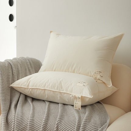 91家纺网 家纺一手货源 找家纺 2023新品A类原棉单边款羽丝绒枕全棉磨毛枕头枕芯