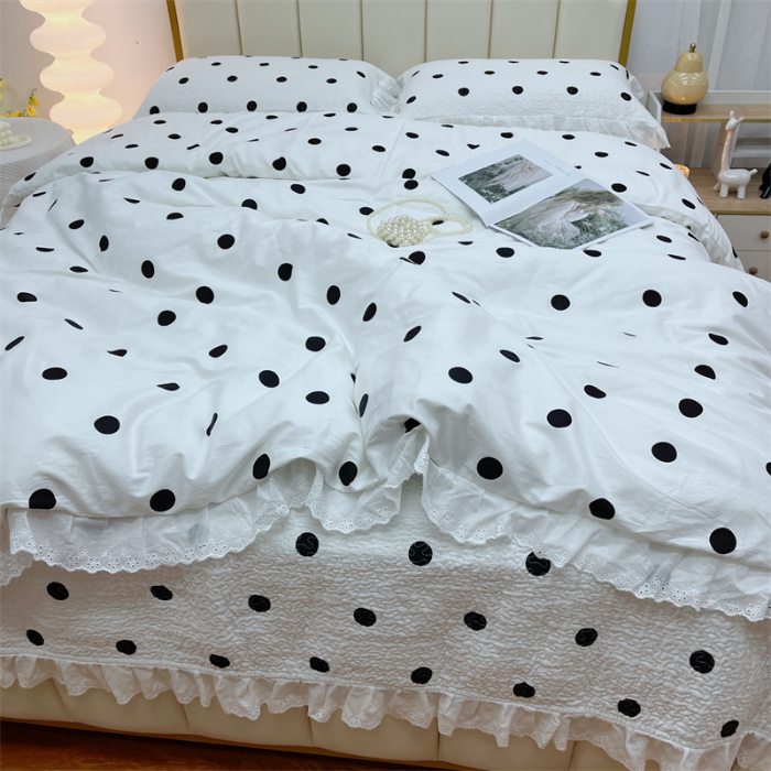 91家纺网 家纺一手货源 找家纺 暖居 2024新款砂洗棉花被套全棉床盖四件套绗缝夹棉纯棉床盖三件套波点白