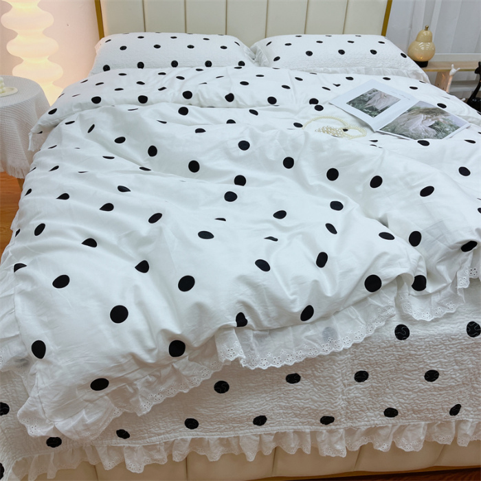 91家纺网 家纺一手货源 找家纺 暖居 2024新款砂洗棉花被套全棉床盖四件套绗缝夹棉纯棉床盖三件套波点白