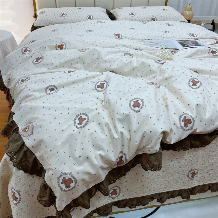 91家纺网 家纺一手货源 找家纺 暖居 2024新款砂洗棉花被套全棉床盖四件套绗缝夹棉纯棉床盖三件套韩国小熊