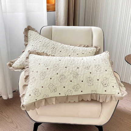 91家纺网 家纺一手货源 找家纺 2025春夏新品A类母婴级双层纱棉麻花边夹棉枕套一对泡泡纱泡泡棉小竺棉纯棉全棉磨毛水洗棉花边枕套一对