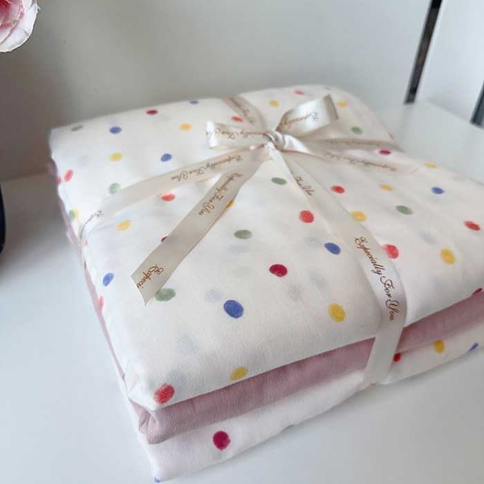 91家纺网 家纺一手货源 找家纺 麦伦家居 2024春夏新品全棉有氧双层纱印花系列四件套（叠拍图）彩啵啵