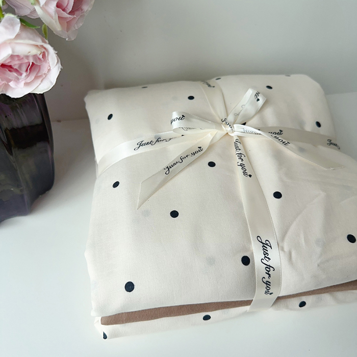 91家纺网 家纺一手货源 找家纺 麦伦家居 2024春夏新品全棉有氧双层纱印花系列四件套（叠拍图）黑波波