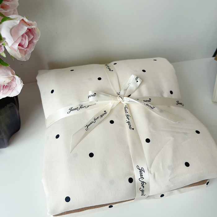 91家纺网 家纺一手货源 找家纺 麦伦家居 2024春夏新品全棉有氧双层纱印花系列四件套（叠拍图）黑波波