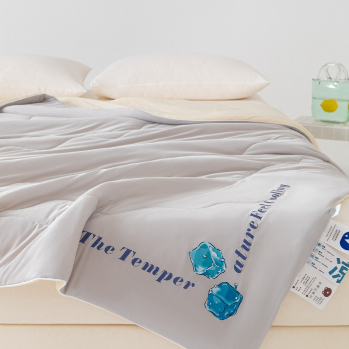 91家纺网 家纺一手货源 找家纺 荔禾家居 2024新款A类氨纶凉感丝冰感夏被 冰感灰