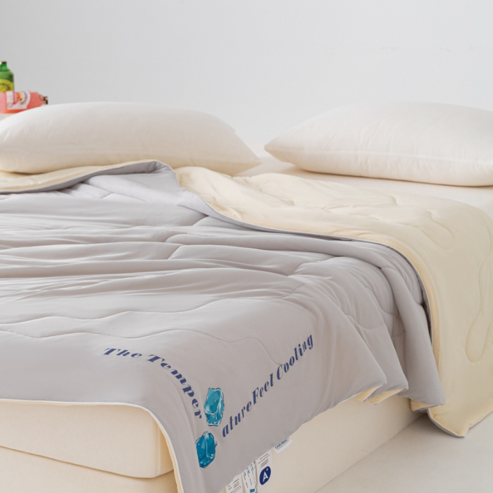 91家纺网 家纺一手货源 找家纺 荔禾家居 2024新款A类氨纶凉感丝冰感夏被 冰感灰