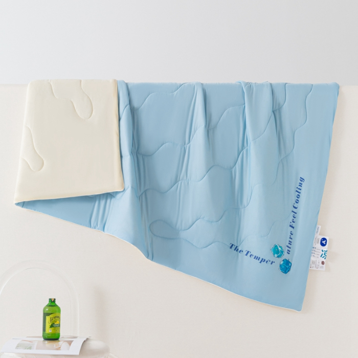 91家纺网 家纺一手货源 找家纺 荔禾家居 2024新款A类氨纶凉感丝冰感夏被 冰感蓝